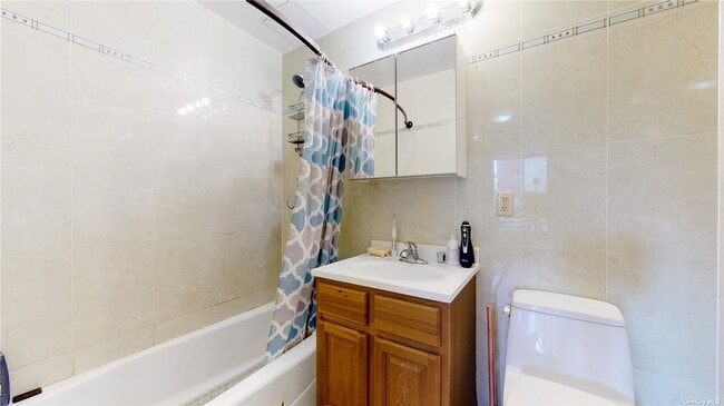 Photo - 63-14 Queens Blvd