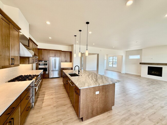 Luxury Living in Kissing Camels – 4 Bed | ... - Luxury Living in Kissing Camels – 4 Bed | ... House