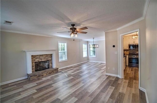 Photo - 108 Riley Way