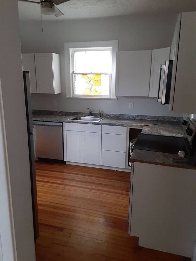 Photo - 2BR/2BA house