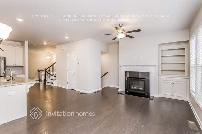 Photo - 402 Montclair Ct