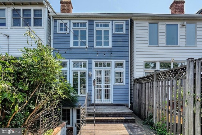 Photo - 2428 Tunlaw Rd NW