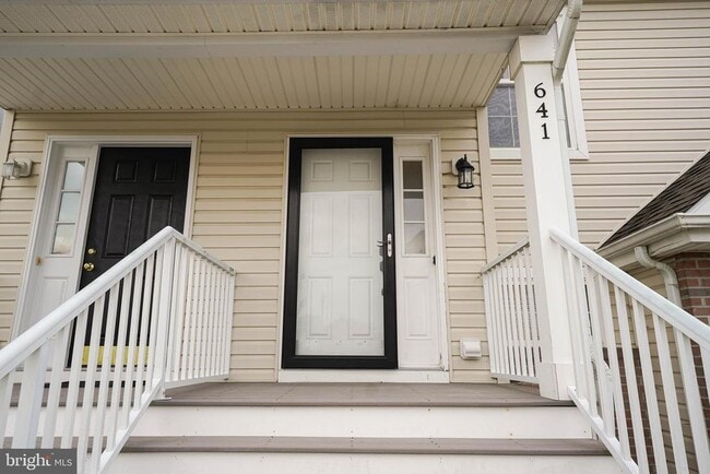 Photo - 641 Rosemary Dr