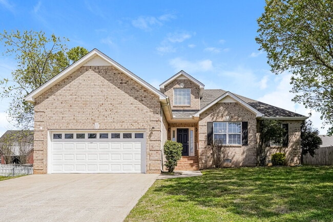 Building Photo - 307 Acorn Ct