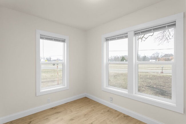 Photo - 3818 Vistula Rd