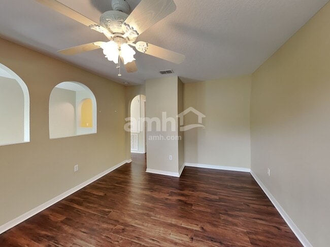Photo - 1605 Pickard Cir