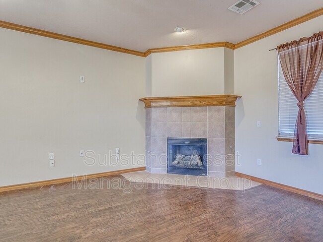 Photo - 901 NE 26th Ct