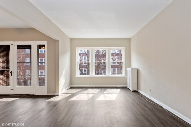 1408 W Jonquil Terrace