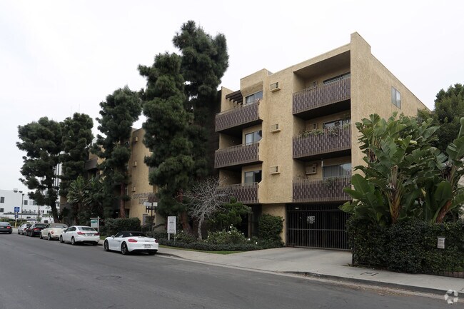 740 S. Cochran