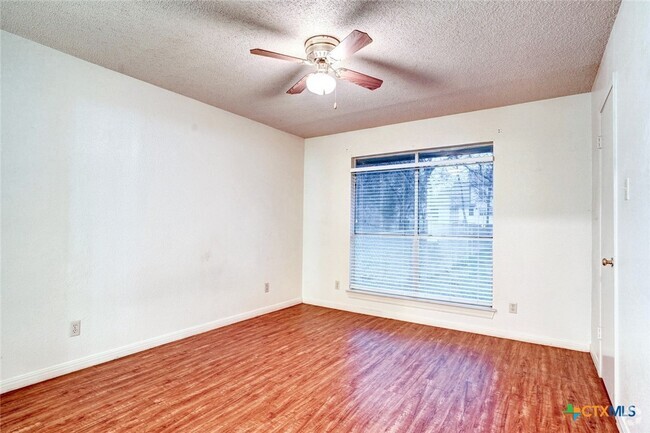 Building Photo - 108 Hughson Ct Rental