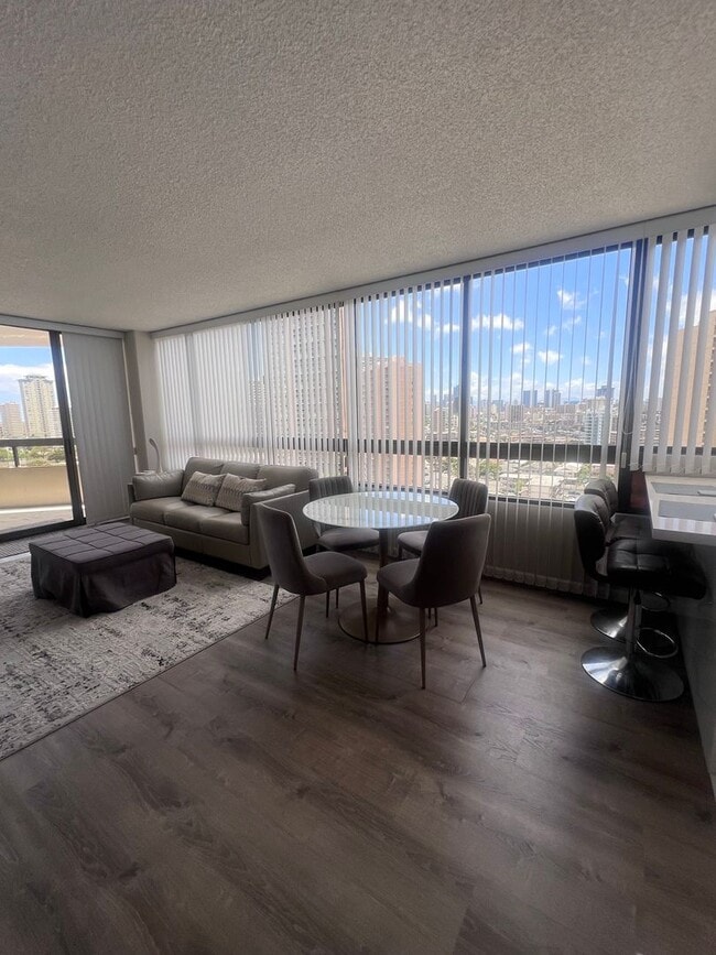Photo - 2 Bedroom, 2 Bath, 2 Parking, AC at Iolani Court Plaza