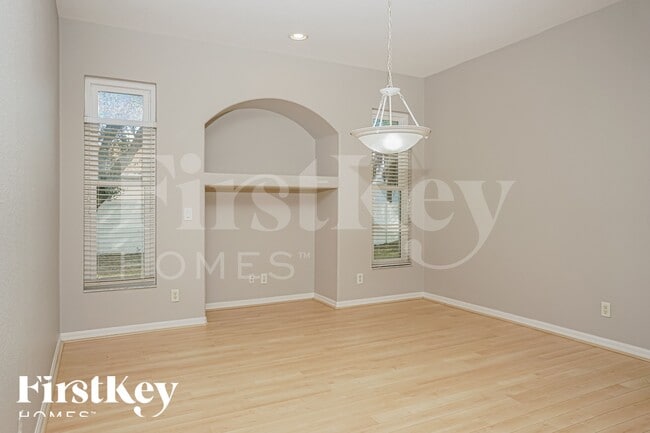 Photo - 1618 Purple Ln