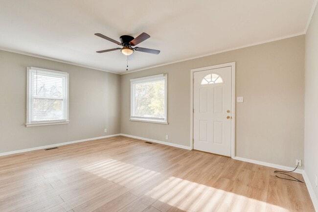 Photo - 2614 Mimosa Ln