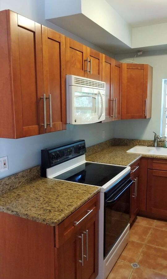 Photo - 6625 Nervia St