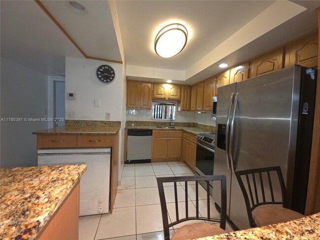 Building Photo - 8940 S Hollybrook Blvd Unit 109 Rental
