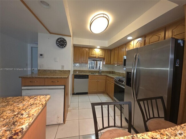 Building Photo - 8940 S Hollybrook Blvd Unit 109 Rental