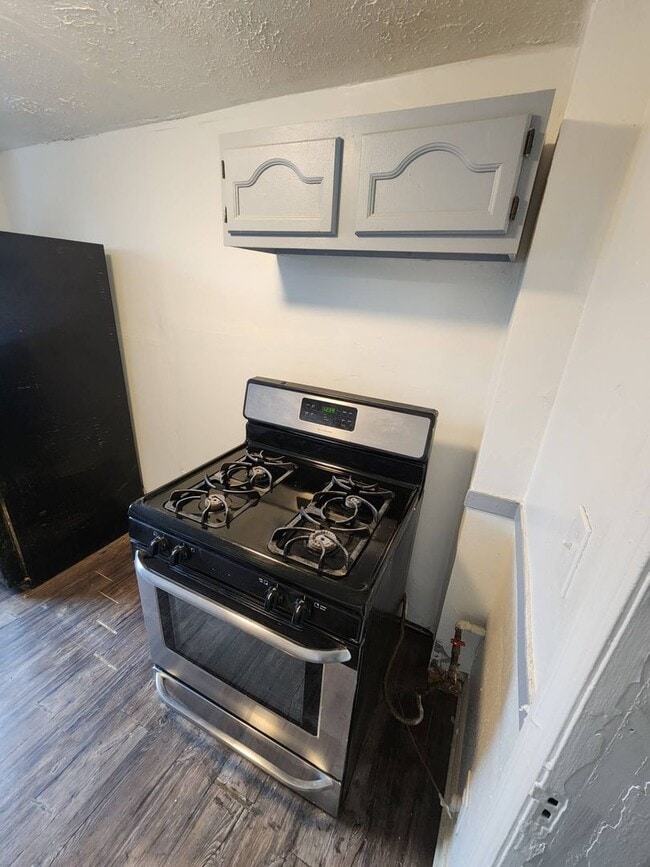 Photo - 3658 E 143rd St Unidad 3