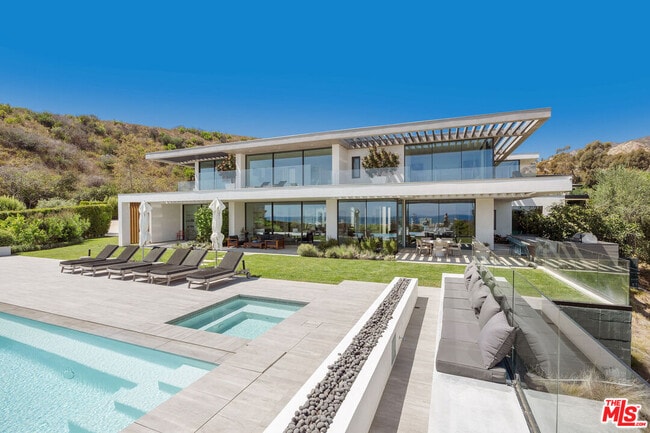23919 Malibu Rd