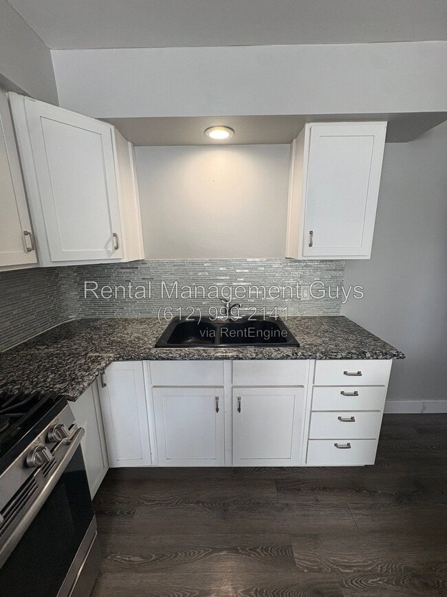 3357 Minnehaha Ave