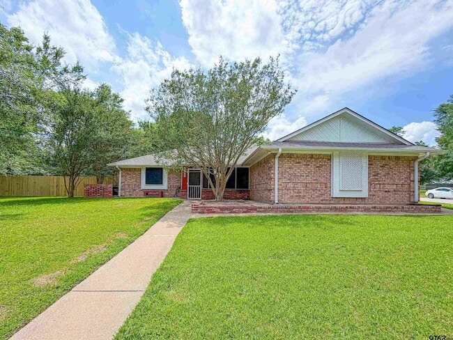 Building Photo - 16744 Overland Stage Dr
