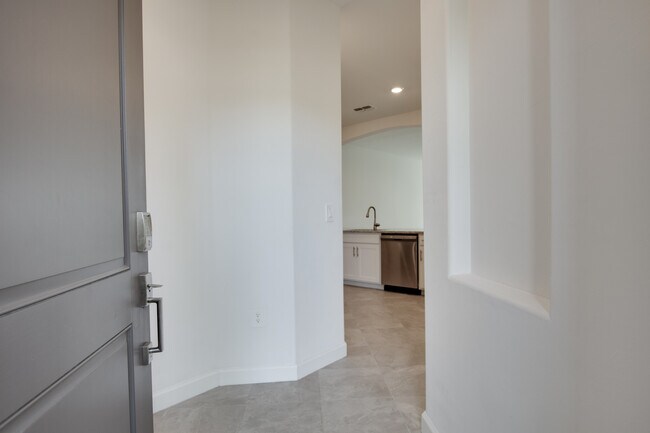 Photo - 5512 Sapphire Stone Cv Casa