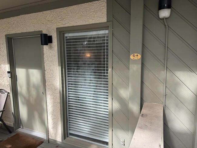 Building Photo - 104 Cordillo Pkwy