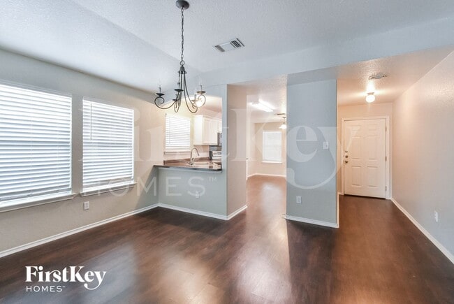 Photo - 9407 Raton Falls