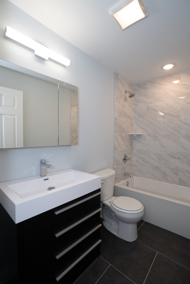 Photo - 644 32nd N St