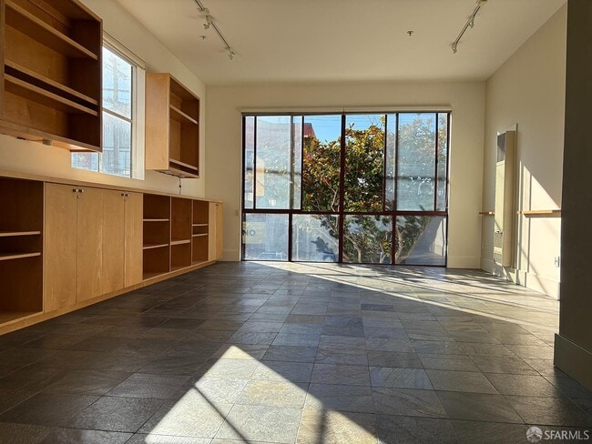 Photo - 49 Missouri St