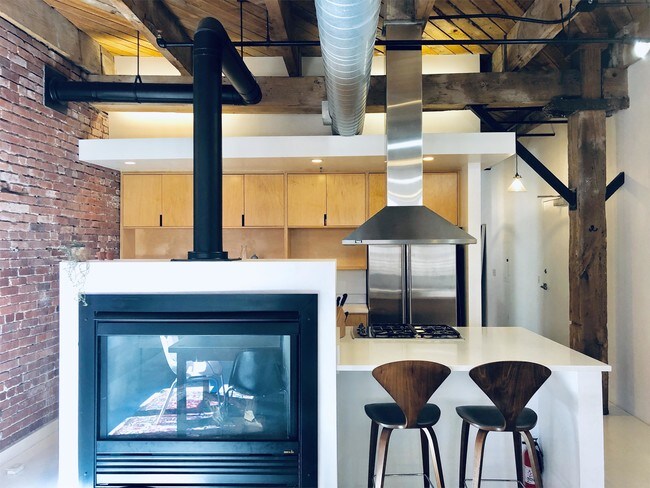 Photo - 1803 Wyandotte St