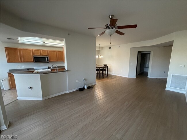 Photo - 10339 Whispering Palms Dr Unidad 202