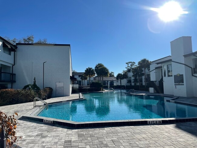 Piscina - 4151 S Semoran Blvd Unidad #7