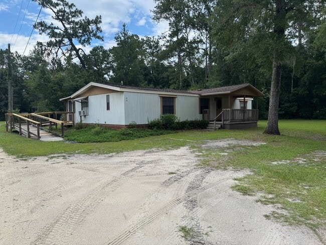 Double Wide on 1 Acre in Crawfordville - Double Wide on 1 Acre in Crawfordville House