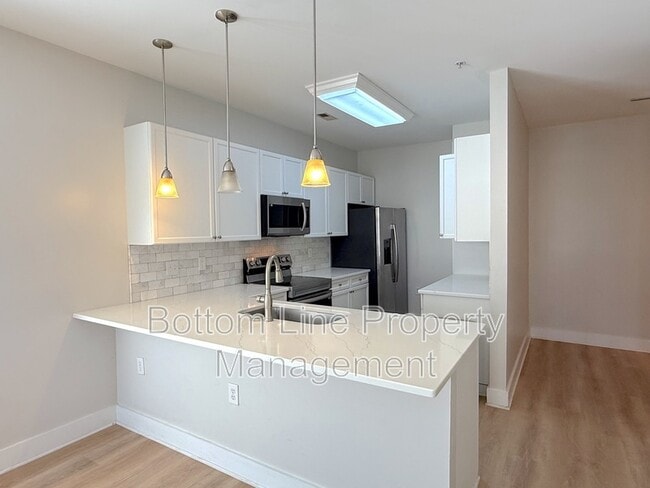Photo - 1101 W 1st St Unit 105