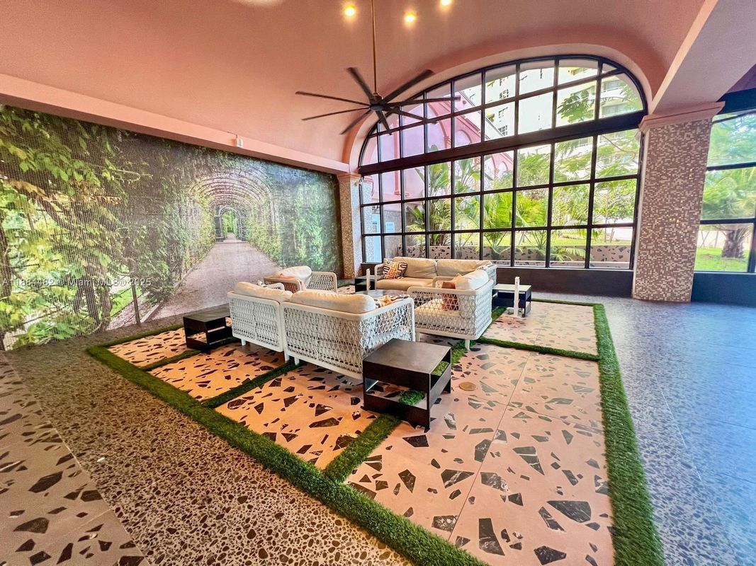 Photo - 5225 Collins Ave