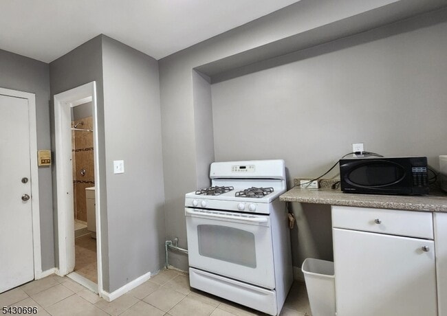 Photo - 423 2nd St