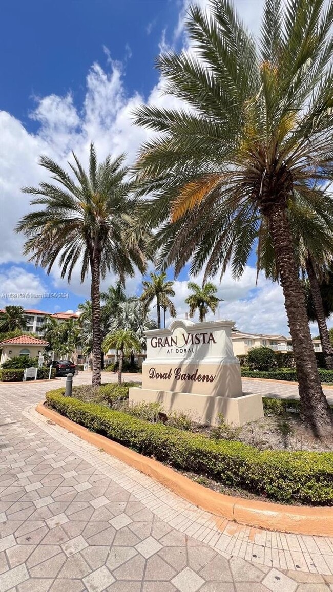 Building Photo - 4570 NW 79th Ave Unit 2A