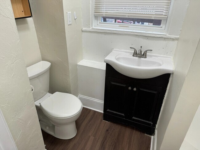 100 River St, Cambridge, MA 02139 - 100 River St Unit 2