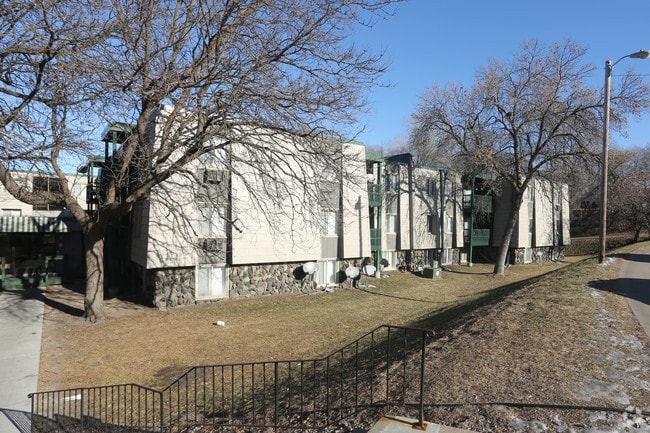 Photo - Garden View Apartments