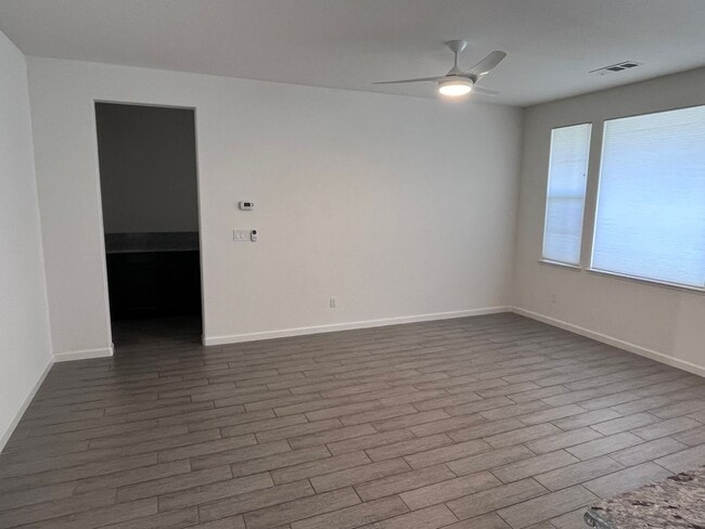 Photo - BEAUTIFUL HOME IN ROSEVILLE IN THE GATED COMMUNITY OF STONE POINT!!