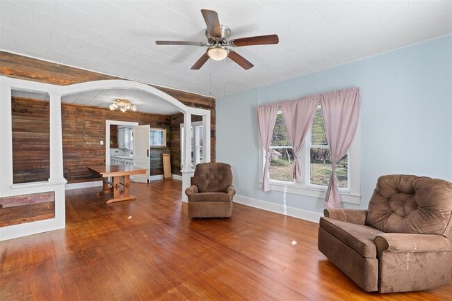 Photo - 408 S Gabriel St