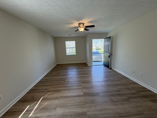 Photo - 121 Clyde Dr Unidad A