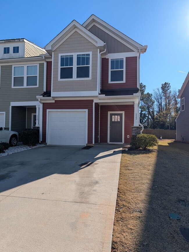 Photo - 222 Keaton Ct