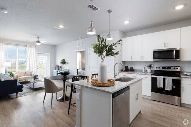 2BR, 2BA - 1171SF - The Bradley Lake Wilson