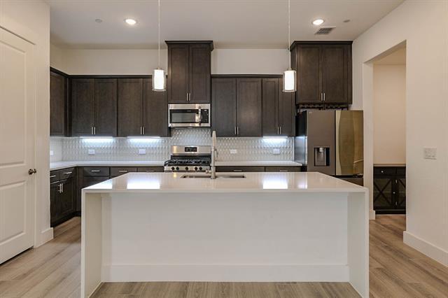 Photo - 1429 Rose Willow Wy