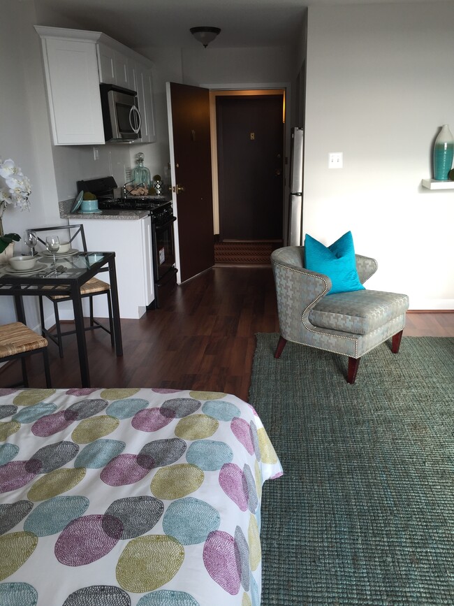 Photo - 950 25th St NW Unidad 913N