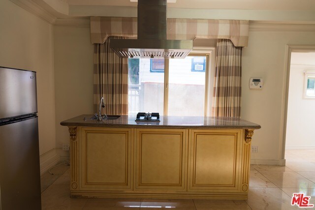 Photo - 720 San Vicente Blvd