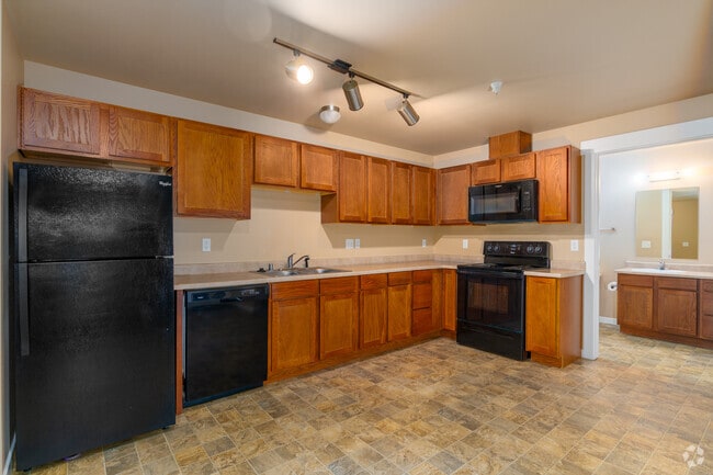 1BR, 1BA - 709SF - Kitchen