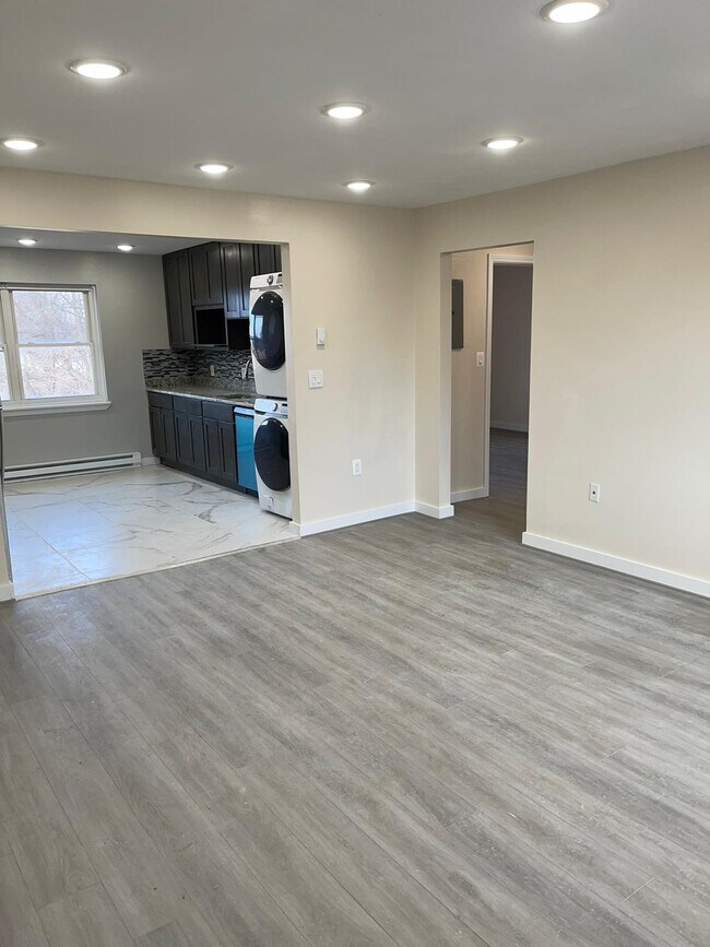 Photo - Sutton Place