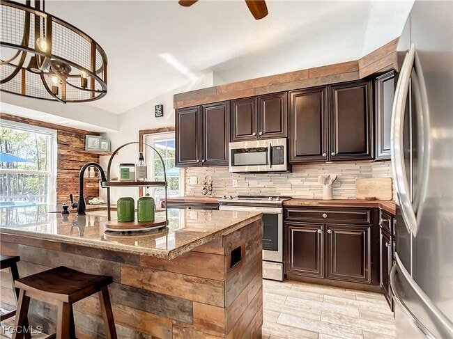 Photo - 2511 6th St NW